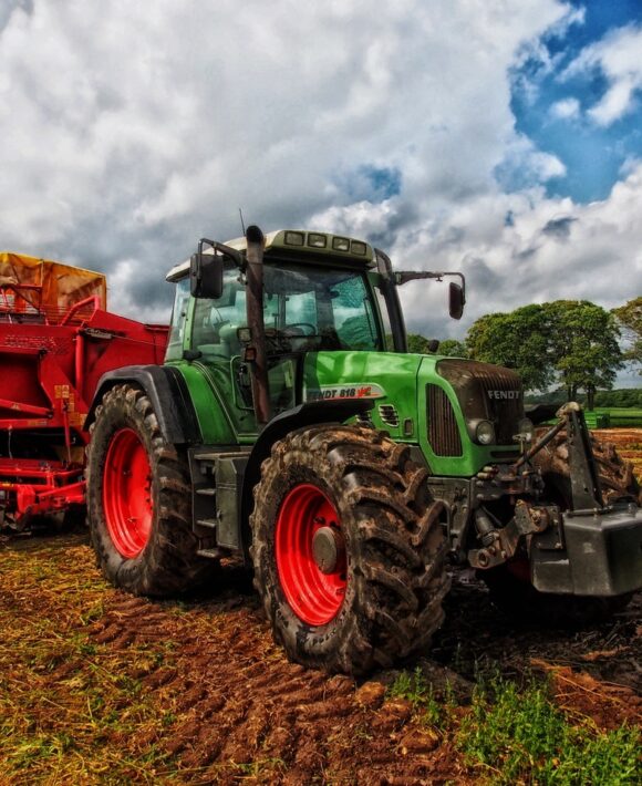 tractor-grain-mixer-rural-denmark-53622