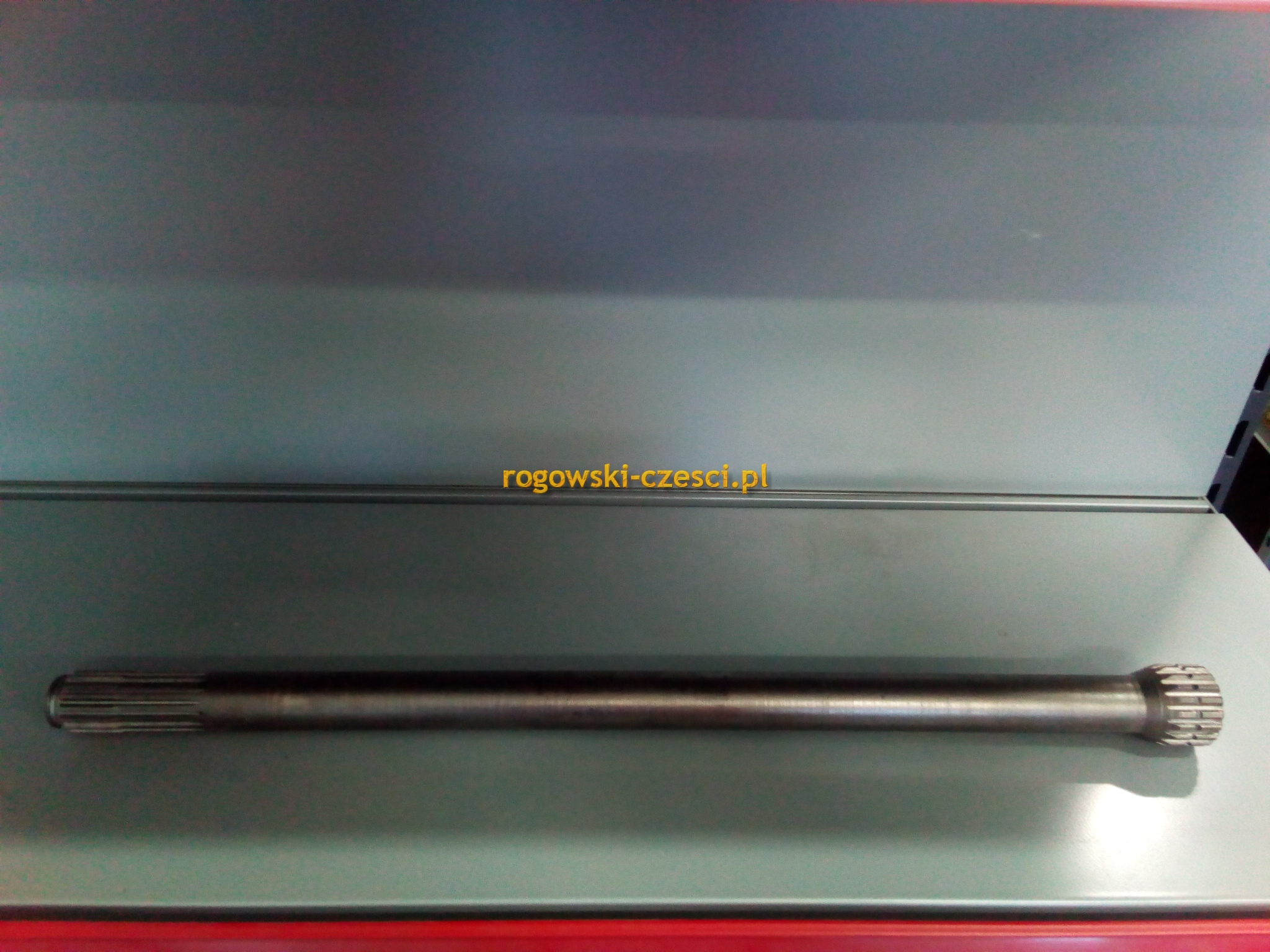 Wałek napedu planetarnego skrzyni Vario Fendt 718100081082